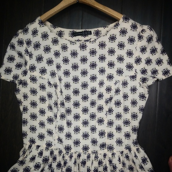 Atmosphere Ivory & Purple Swing Dress - Picture 5 of 8